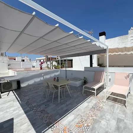 Vivienda Carolina•terraza Privada Y Parking• Lägenhet