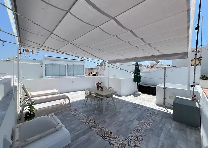 Vivienda Carolina•terraza Privada Y Parking• Conil De La Frontera